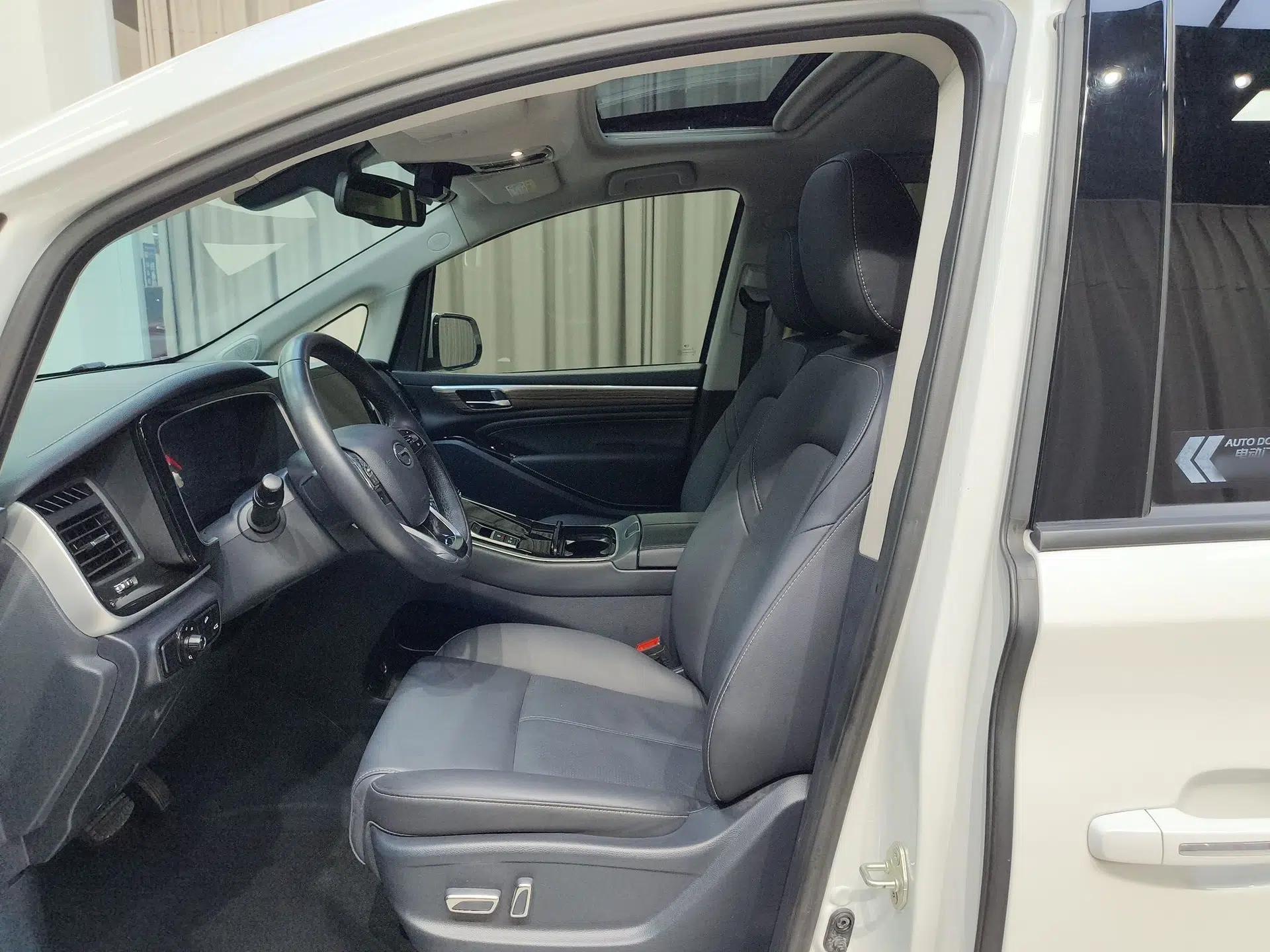GAC Trumpchi M8 2023 Lingxiu Series 390T Prestige Edition — миниатюра 22
