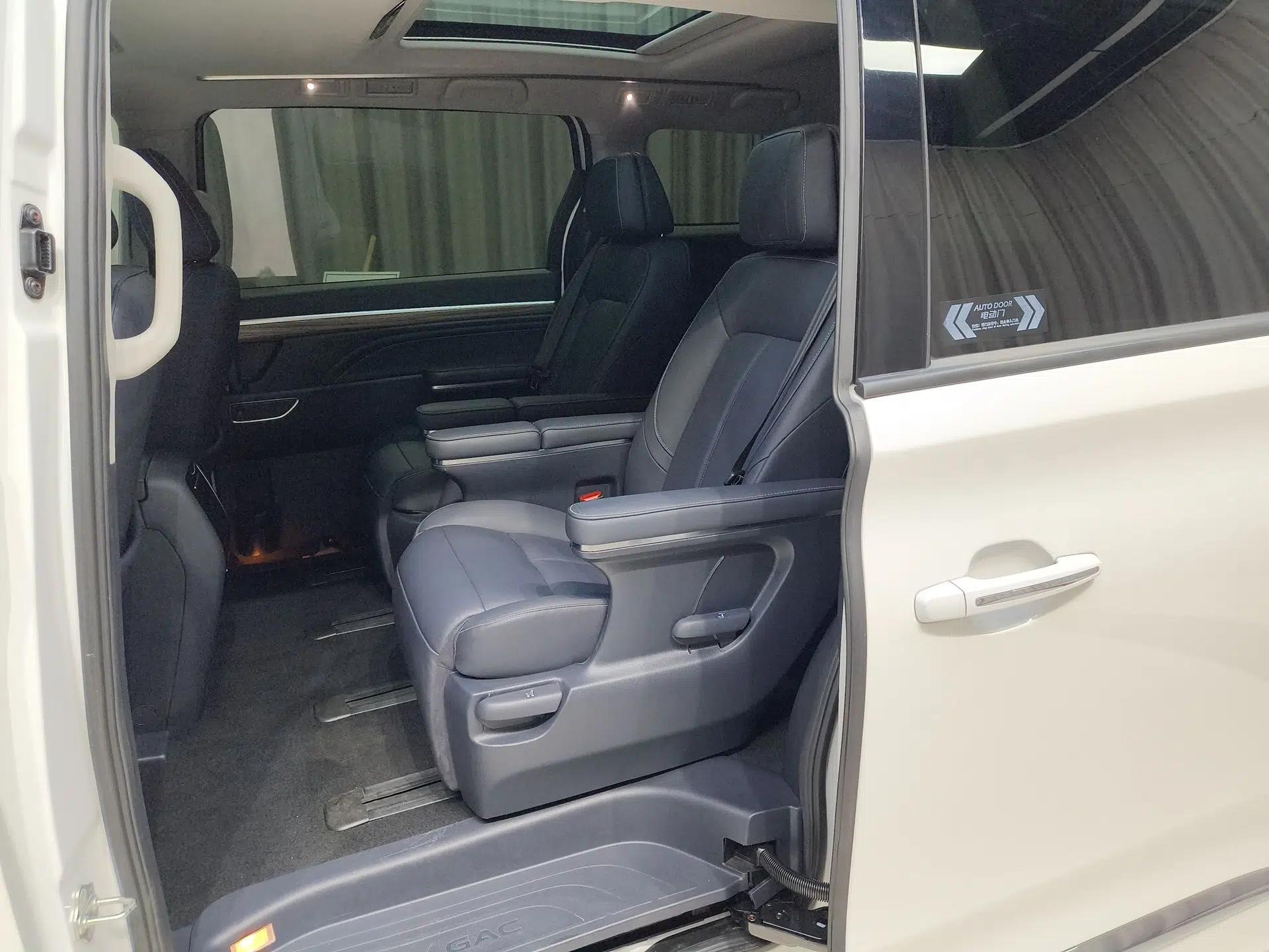 GAC Trumpchi M8 2023 Lingxiu Series 390T Prestige Edition — миниатюра 25