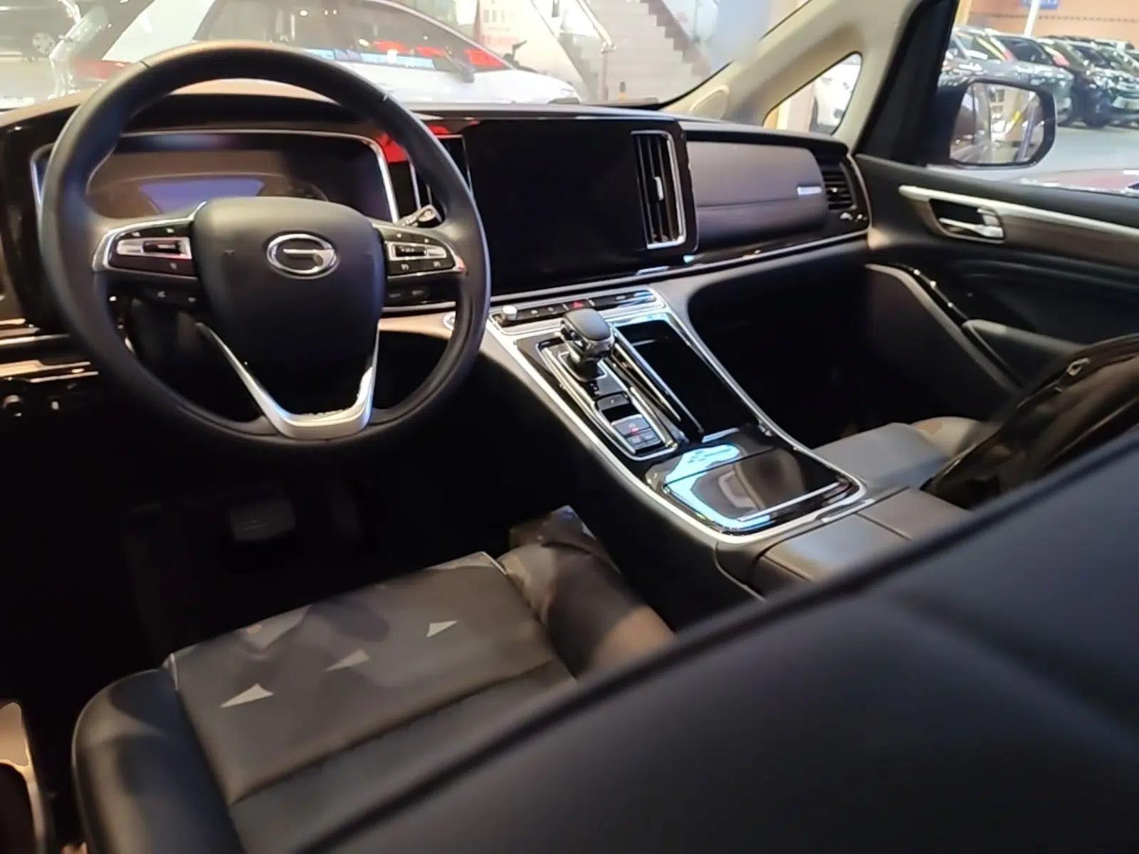 GAC Trumpchi M8 2023 Lingxiu Series 390T Luxury Edition — миниатюра 17