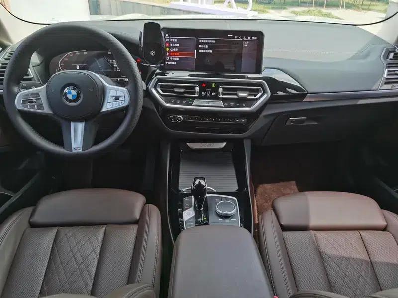 2022 BMW X3 xDrive25i M Sport Package — миниатюра 13
