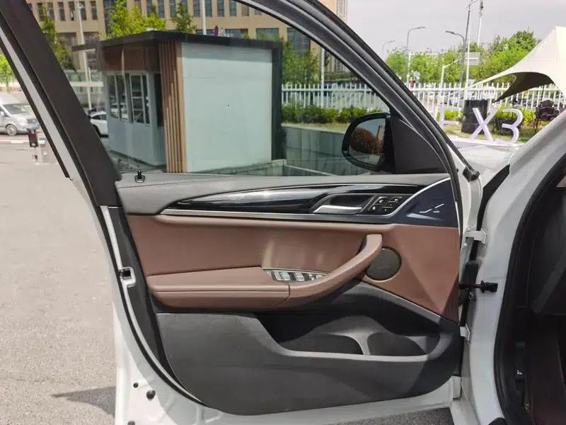 2022 BMW X3 xDrive25i M Sport Package — миниатюра 20