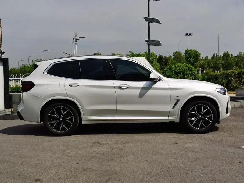 2022 BMW X3 xDrive25i M Sport Package — миниатюра 8