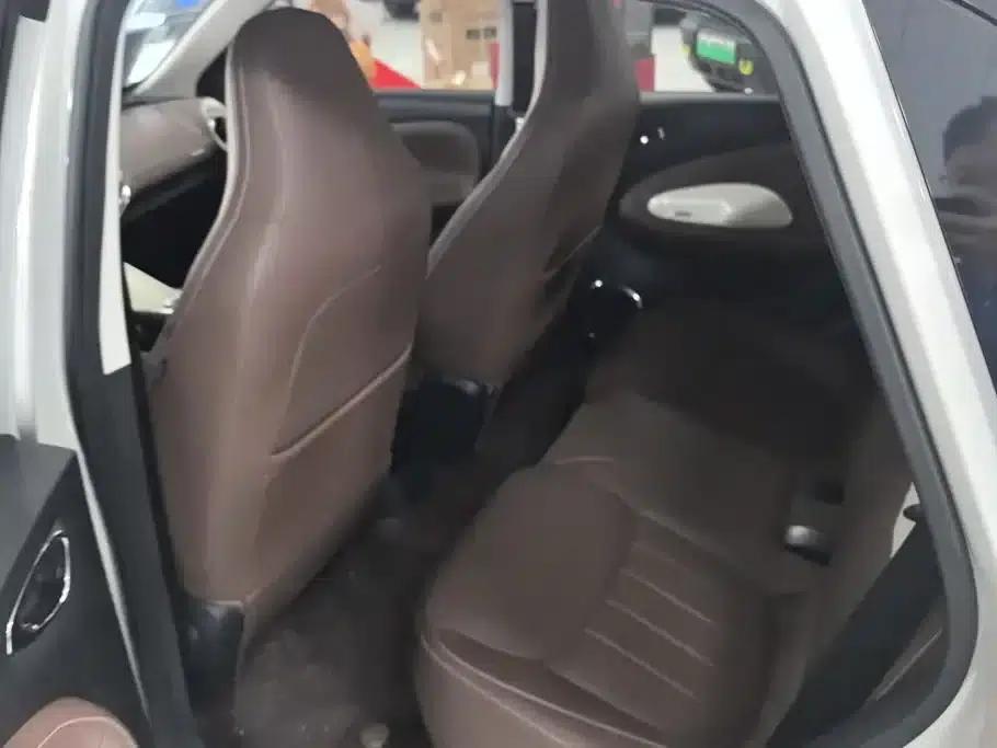 Wuling Bingo 2025 Model, 333km Range, Lingxi Connected Edition — миниатюра 11
