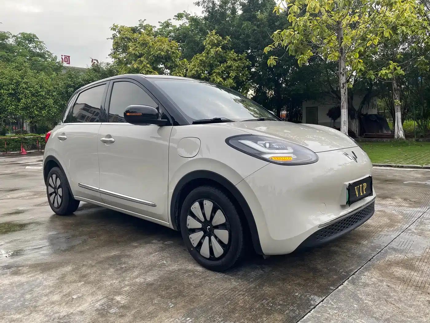 Wuling Bingo 2024 Model, 333km Range, Lingxi Connected Edition — миниатюра 3