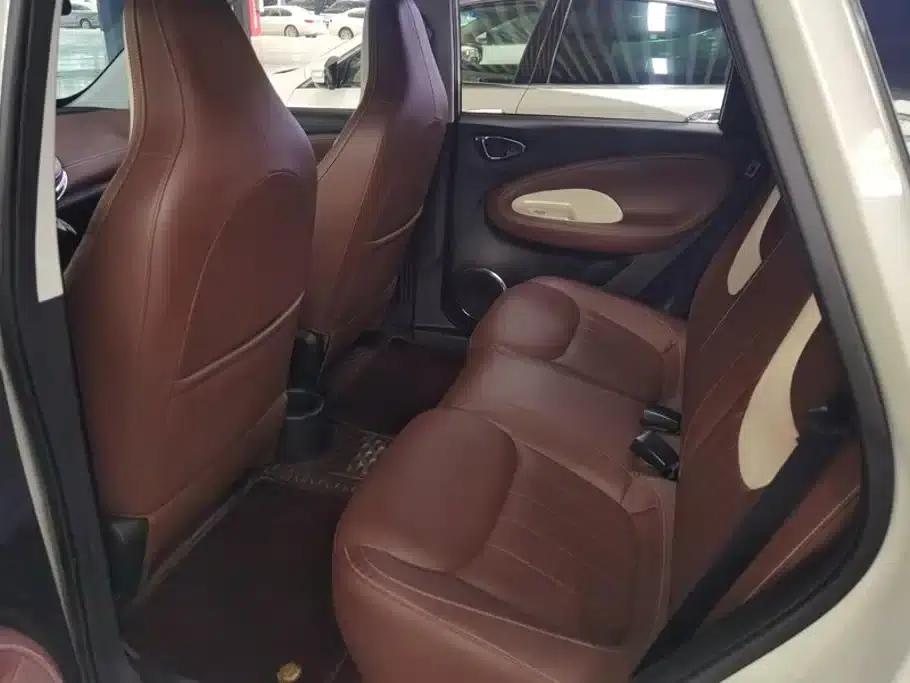 Wuling Bingo 2023 Model, 333km Range, Lingxi Connected Edition — миниатюра 11