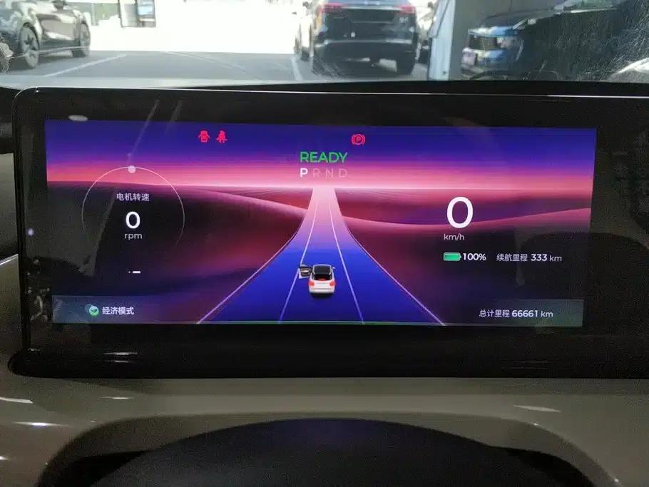Wuling Bingo 2023 Model, 333km Range, Lingxi Connected Edition — миниатюра 14