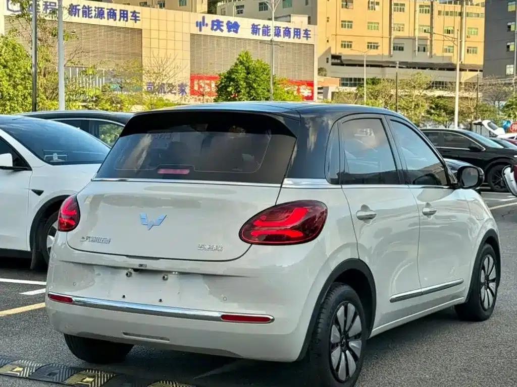 Wuling Bingo 2023 Model, 333km Range, Lingxi Connected Edition — миниатюра 4