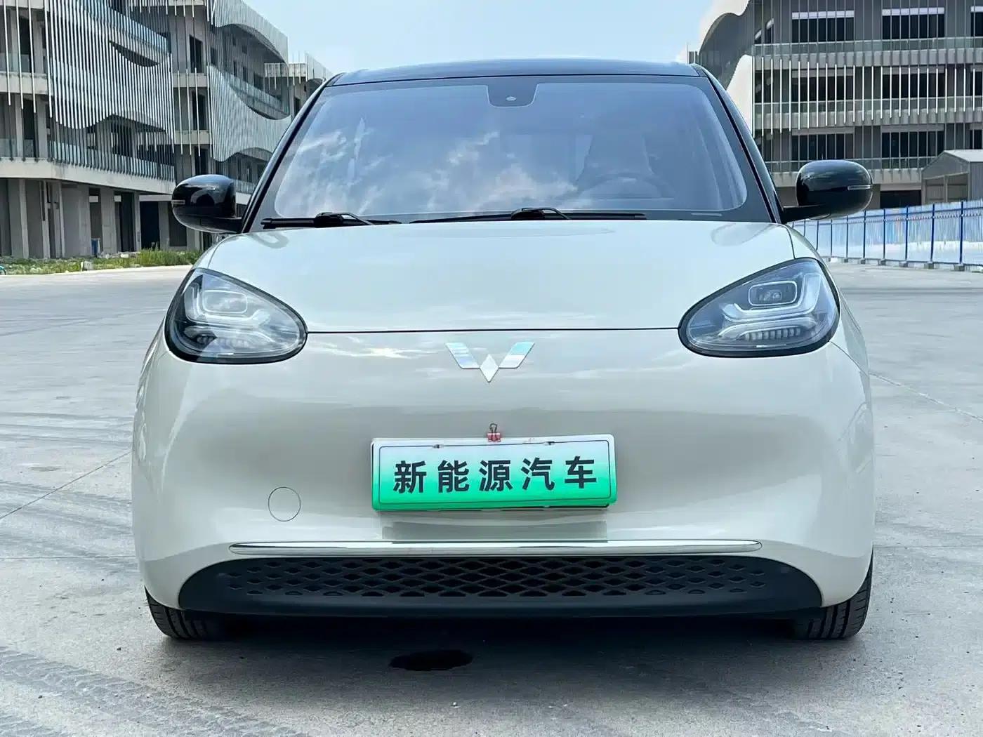 Wuling Bingo 2023 Model, 333km Range, Lingxi Connected Edition — миниатюра 2