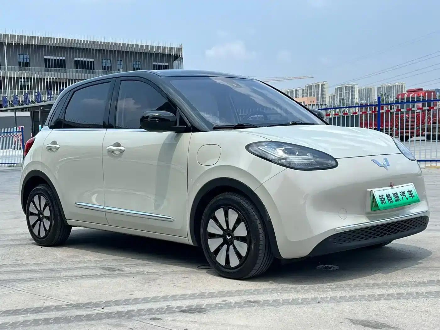 Wuling Bingo 2023 Model, 333km Range, Lingxi Connected Edition — миниатюра 3
