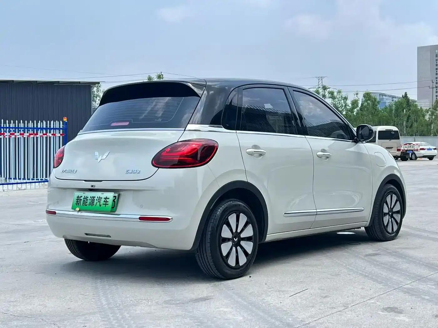 Wuling Bingo 2023 Model, 333km Range, Lingxi Connected Edition — миниатюра 4