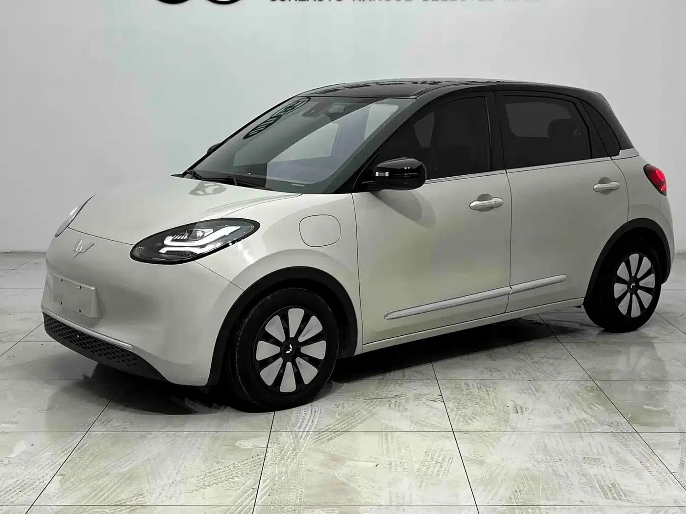 Wuling Bingo 2023 Model, 333km Range, Lingxi Connected Edition — миниатюра 1