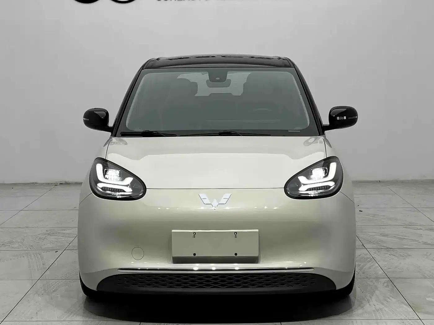 Wuling Bingo 2023 Model, 333km Range, Lingxi Connected Edition — миниатюра 2