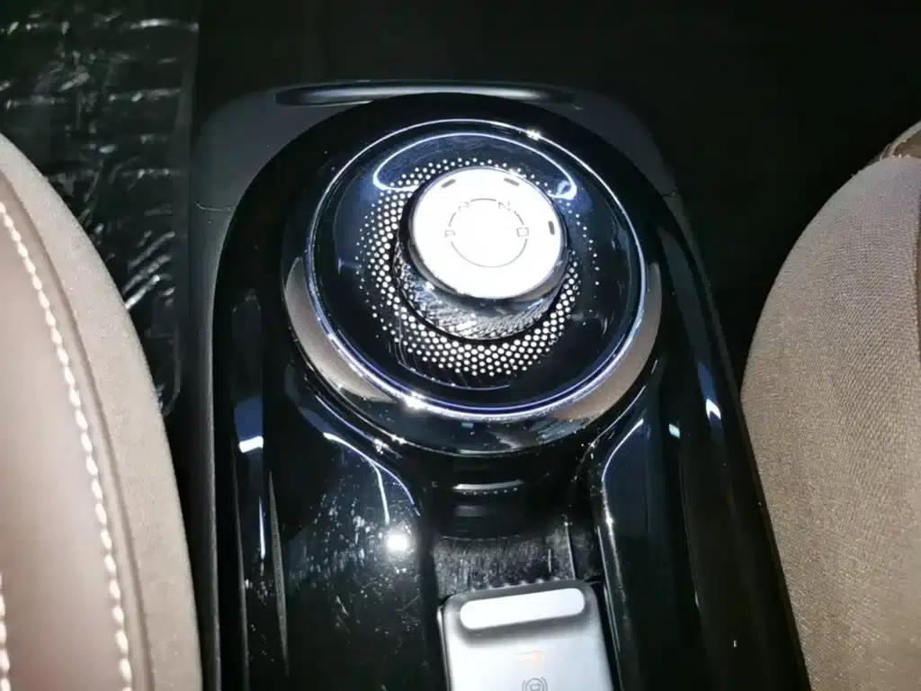 Wuling Bingo 2024 Model, 333km Range, Lingxi Connected Edition — миниатюра 14