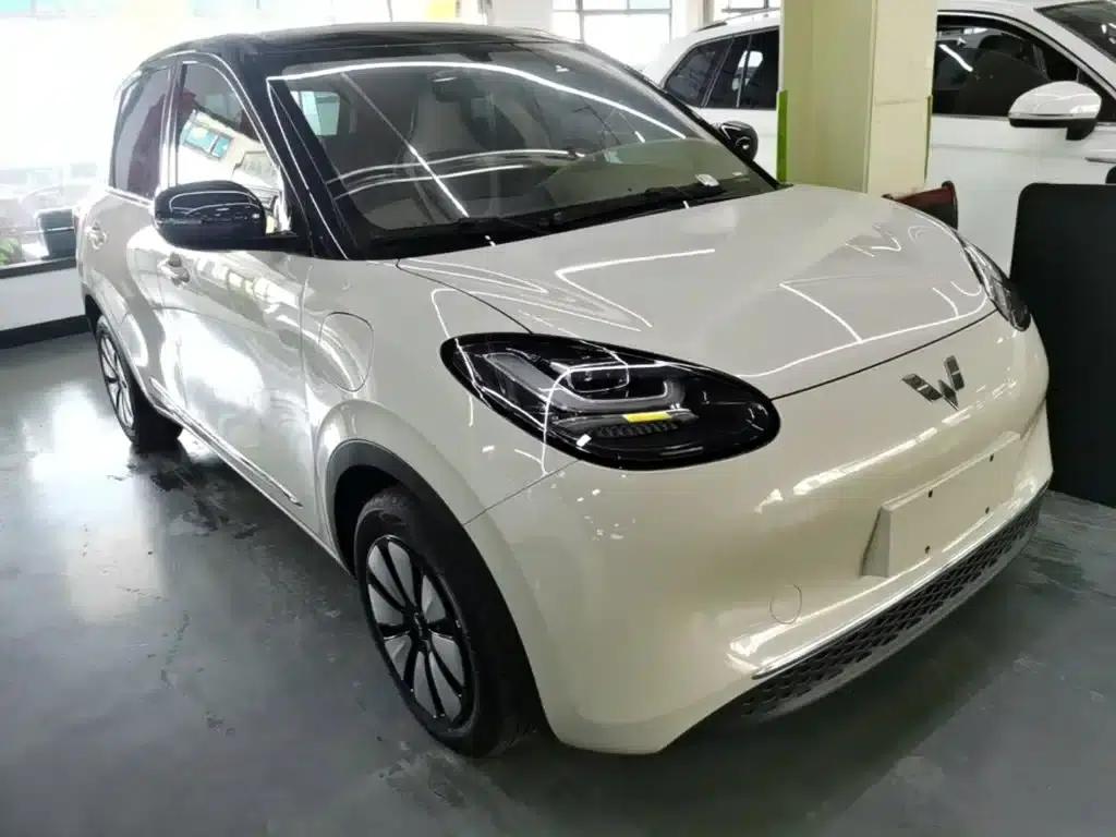 Wuling Bingo 2024 Model, 333km Range, Lingxi Connected Edition — миниатюра 4