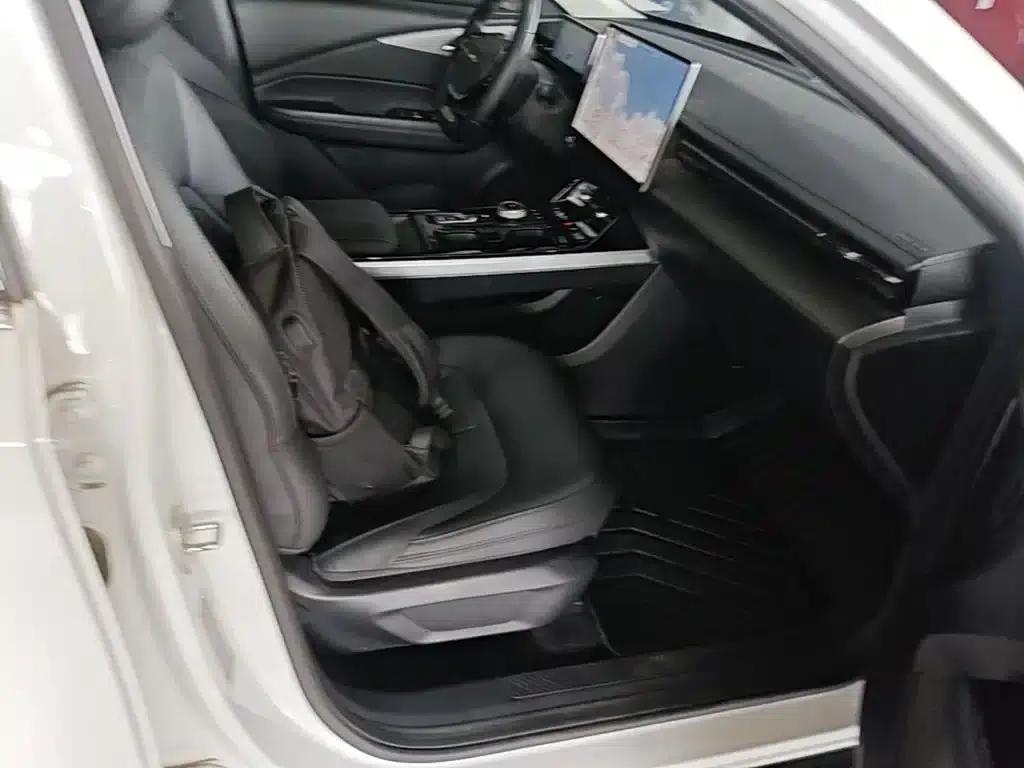 Wuling Xingguang 2024 Co-creation Edition 510 Advanced Model — миниатюра 25
