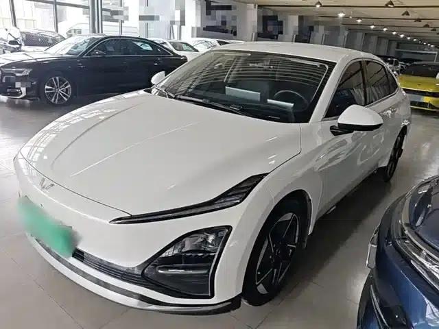 Wuling Xingguang 2024 Co-creation Edition 510 Advanced Model