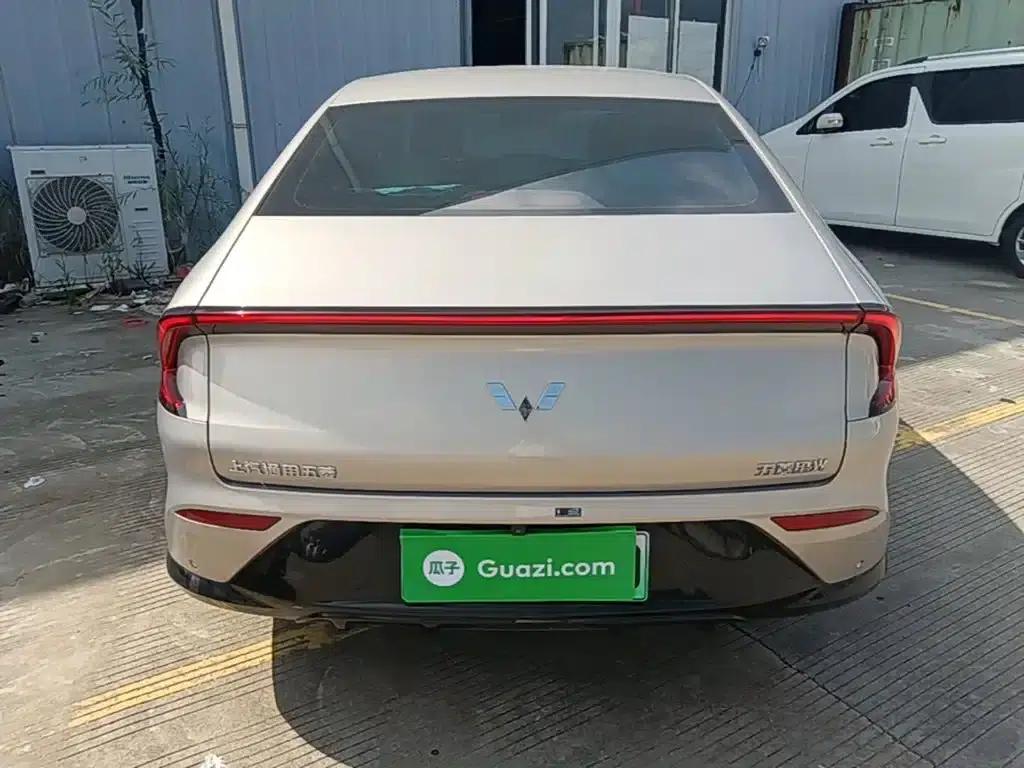 Wuling Xingguang 2024 Co-creation Edition 510 Advanced Model — миниатюра 6