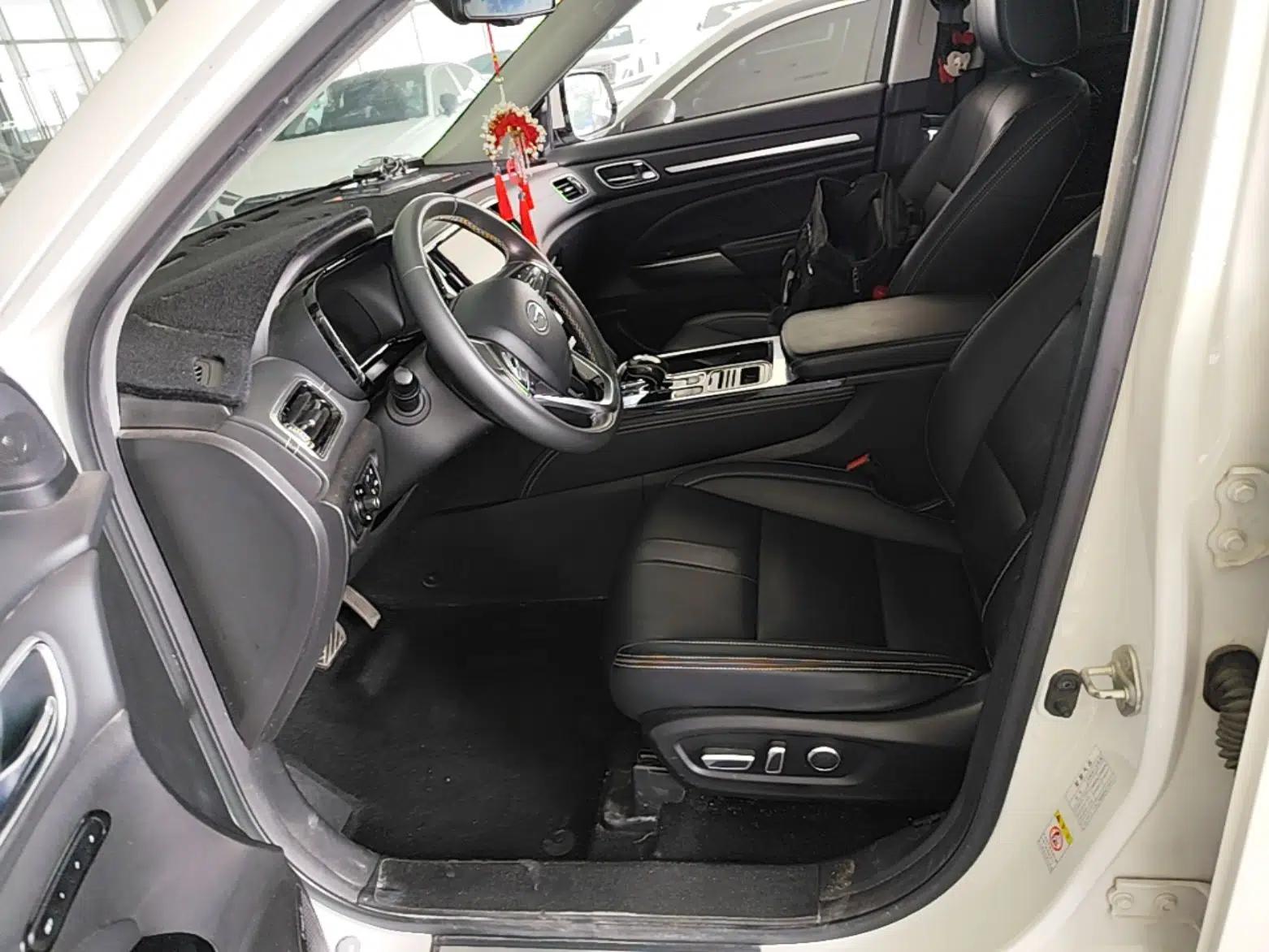 GAC Trumpchi GS8 2020 390T Two-Wheel Drive Luxury Smart Connectivity Commemorative Edition (7 Seats) — миниатюра 17