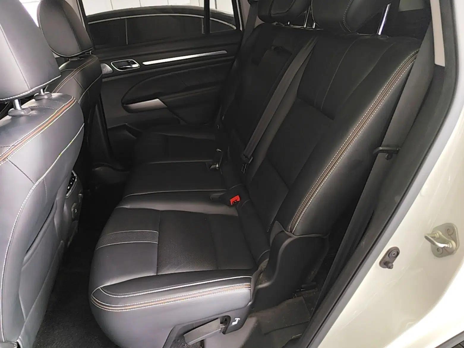 GAC Trumpchi GS8 2020 390T Two-Wheel Drive Luxury Smart Connectivity Commemorative Edition (7 Seats) — миниатюра 20