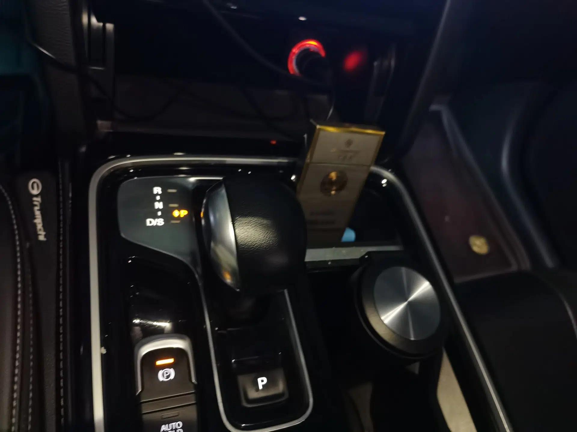 GAC Trumpchi GS8 2020 390T Two-Wheel Drive Luxury Smart Connectivity Commemorative Edition (7 Seats) — миниатюра 14