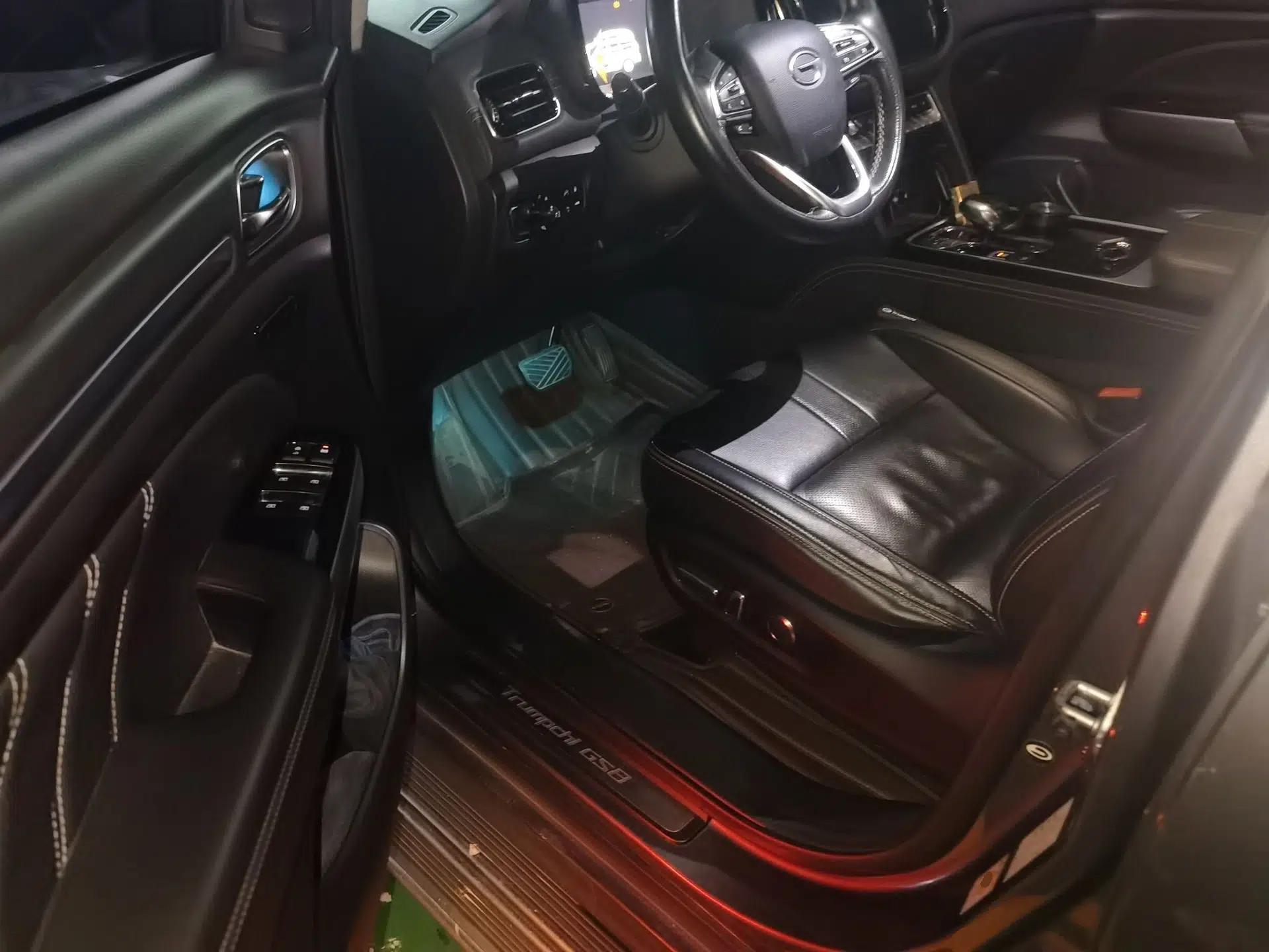 GAC Trumpchi GS8 2020 390T Two-Wheel Drive Luxury Smart Connectivity Commemorative Edition (7 Seats) — миниатюра 16