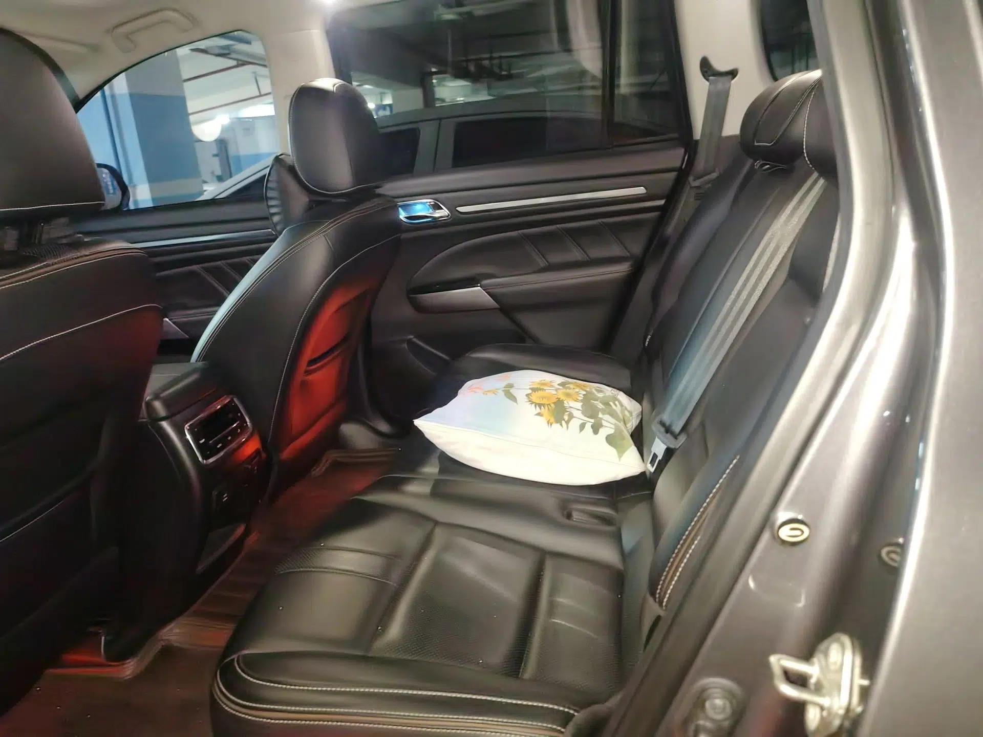 GAC Trumpchi GS8 2020 390T Two-Wheel Drive Luxury Smart Connectivity Commemorative Edition (7 Seats) — миниатюра 17