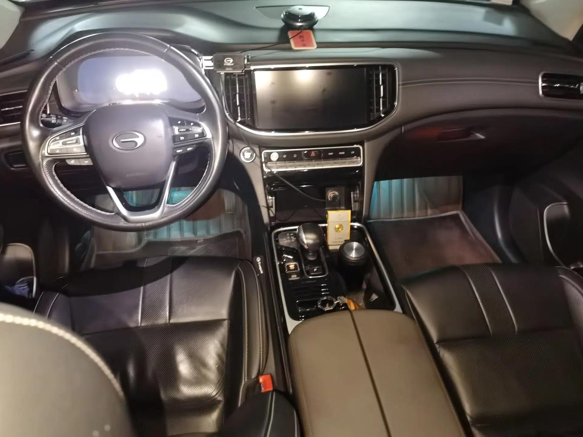 GAC Trumpchi GS8 2020 390T Two-Wheel Drive Luxury Smart Connectivity Commemorative Edition (7 Seats) — миниатюра 9