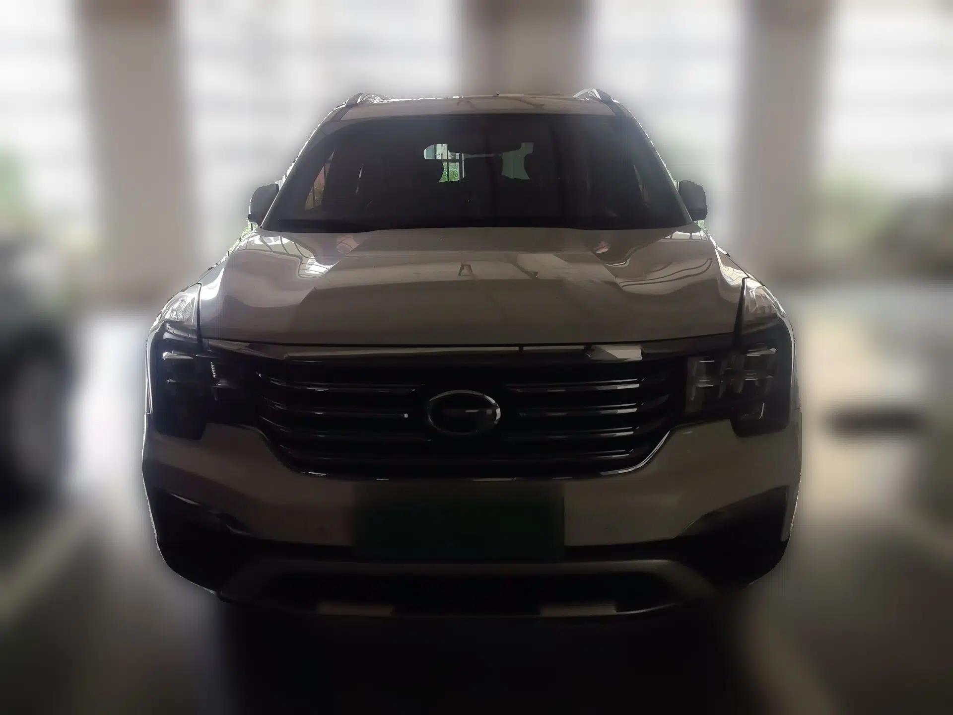 GAC Trumpchi GS8 2017 320T Two-Wheel Drive Luxury Smart Connectivity Version (7 Seats) — миниатюра 2