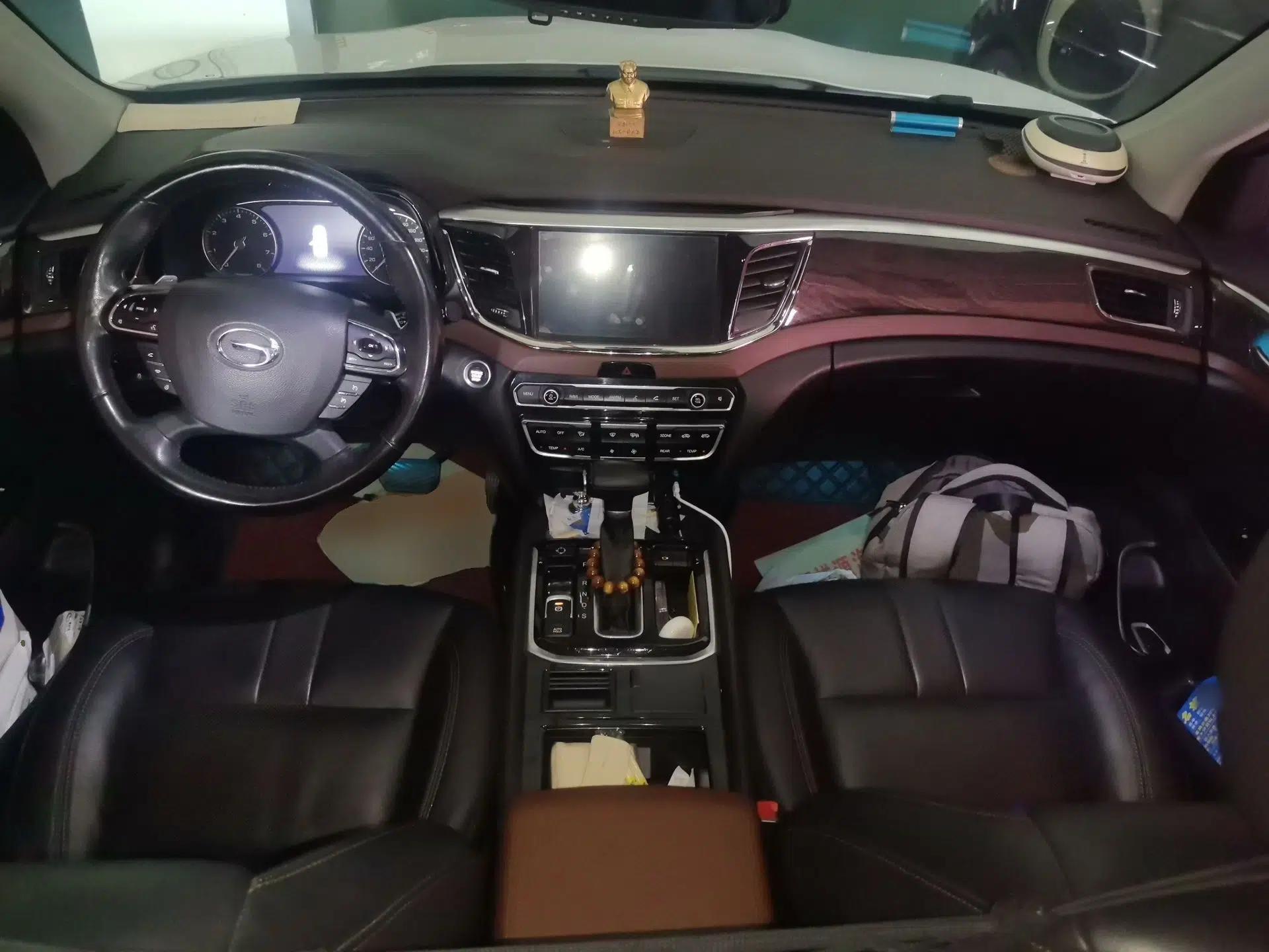 GAC Trumpchi GS8 2017 320T Two-Wheel Drive Luxury Smart Connectivity Version (7 Seats) — миниатюра 9