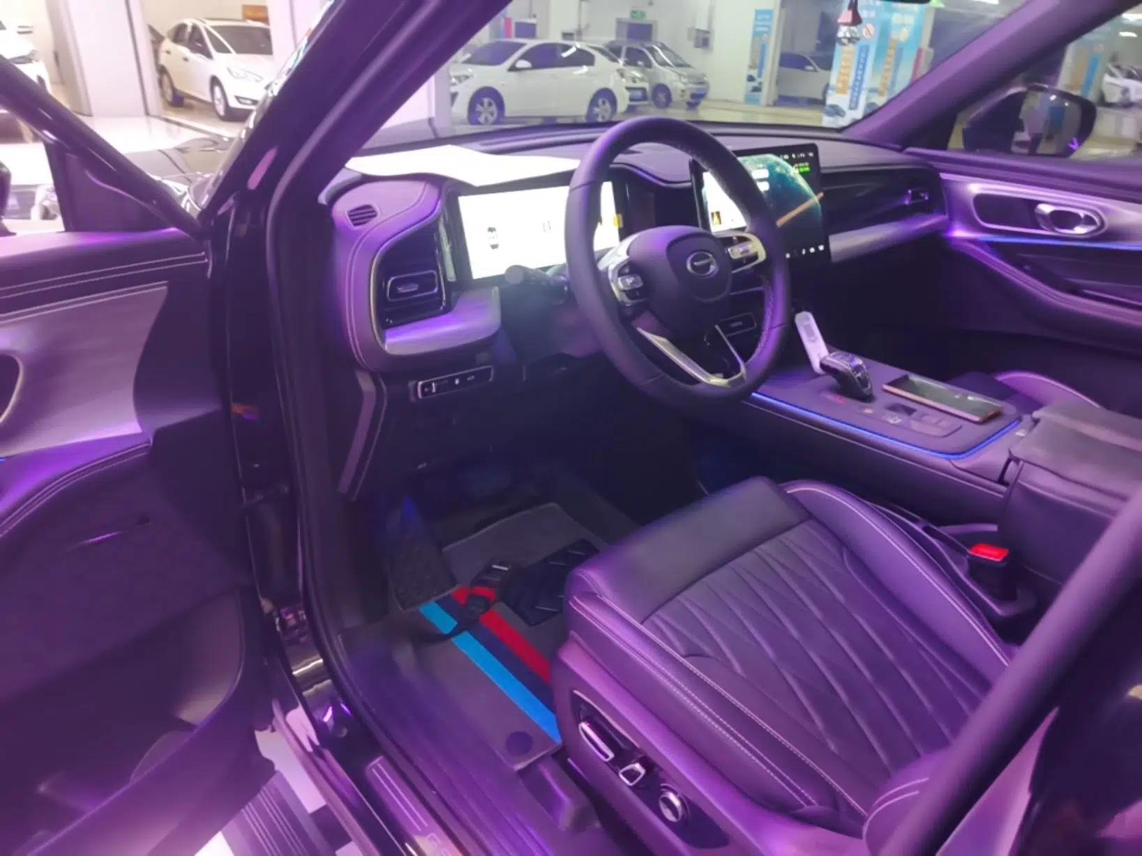 GAC Trumpchi GS8 2025 Linghang Series 2.0 TGDI Two-Wheel-Drive Luxury Edition 5 Seats — миниатюра 18