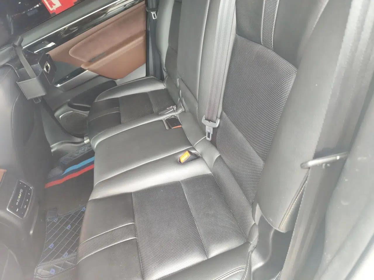 GAC Trumpchi GS8 2017 320T Two-Wheel Drive Luxury Smart Connectivity Version (7 Seats) — миниатюра 17