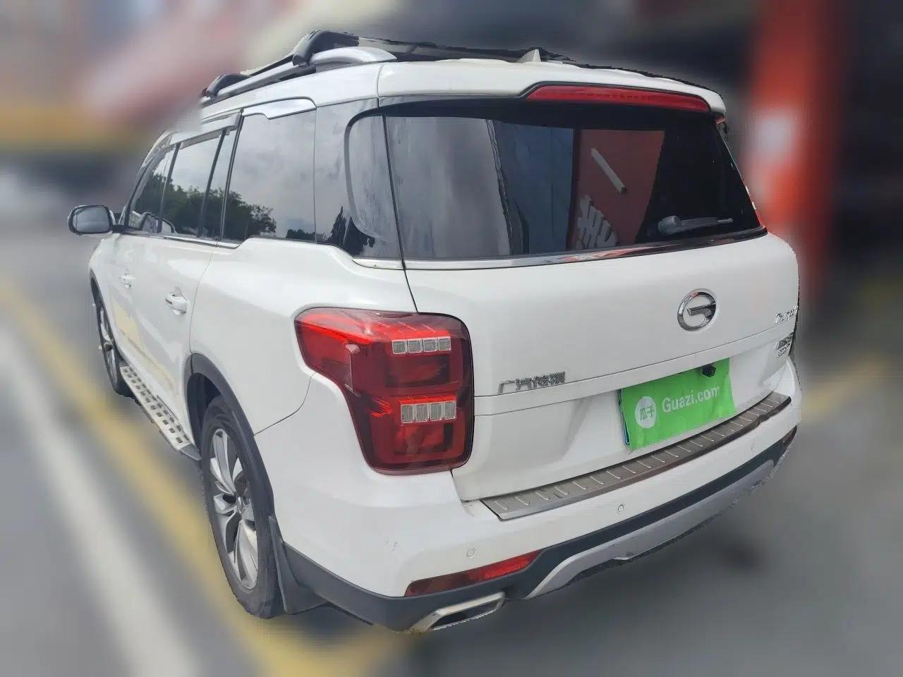 GAC Trumpchi GS8 2017 320T Two-Wheel Drive Luxury Smart Connectivity Version (7 Seats) — миниатюра 4