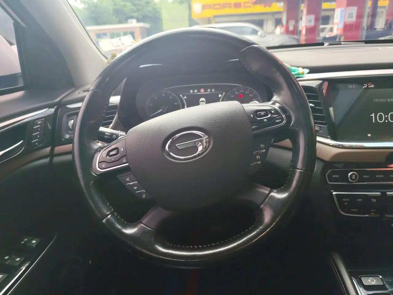 GAC Trumpchi GS8 2017 320T Two-Wheel Drive Luxury Smart Connectivity Version (7 Seats) — миниатюра 10