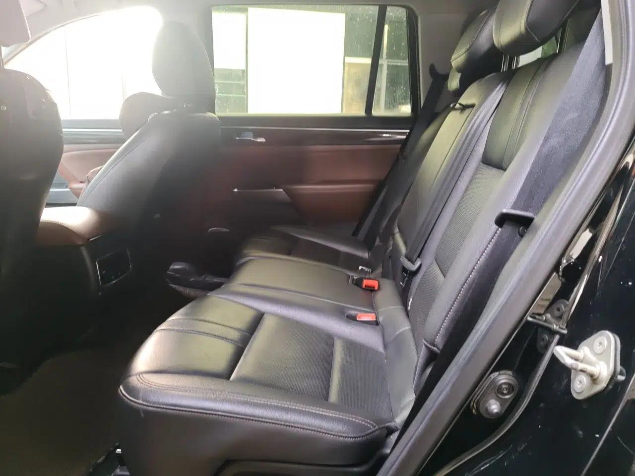 GAC Trumpchi GS8 2017 320T Two-Wheel Drive Luxury Smart Connectivity Version (7 Seats) — миниатюра 17