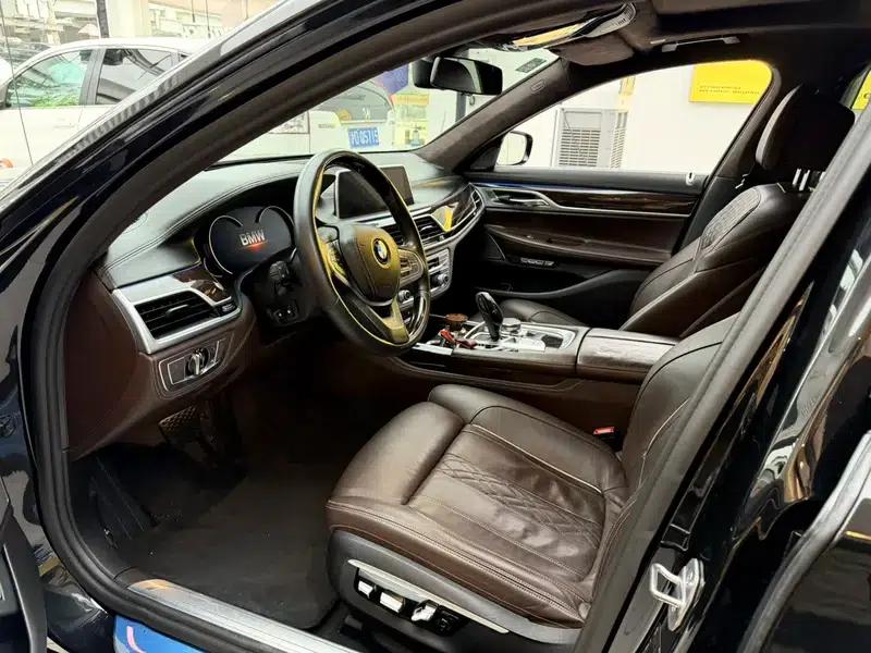 2016 BMW 7 Series 740Li Luxury — миниатюра 15