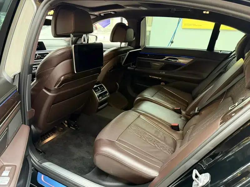 2016 BMW 7 Series 740Li Luxury — миниатюра 16