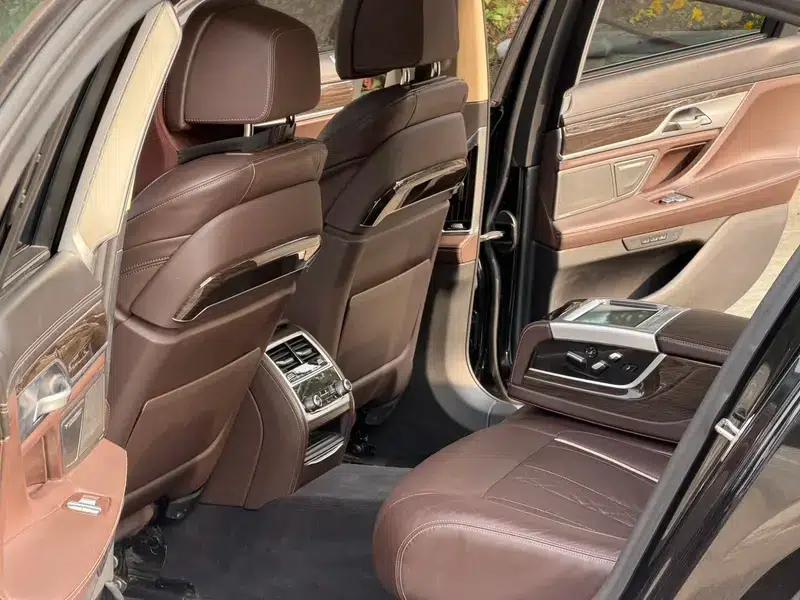 2019 BMW 7 Series 730Li Luxury Package — миниатюра 11