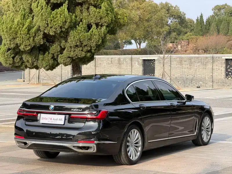 2019 BMW 7 Series 730Li Luxury Package — миниатюра 6