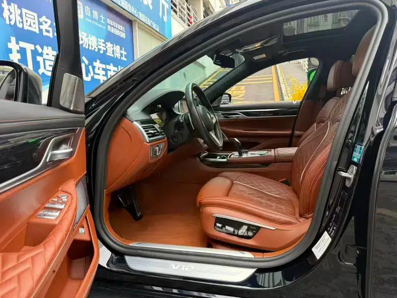 2019 BMW 7 Series Facelift M760Li xDrive V12 Sport Package — миниатюра 8