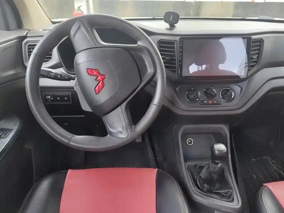 Wuling Hongguang V 2022 1.5L Sporty Edition with Hydraulic Power Steering (LAR) — миниатюра 12