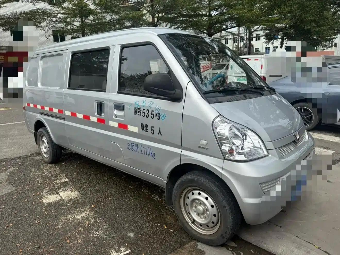 Wuling Rongguang 2019 1.5L Extended Van Basic Model 5 Seats — миниатюра 9