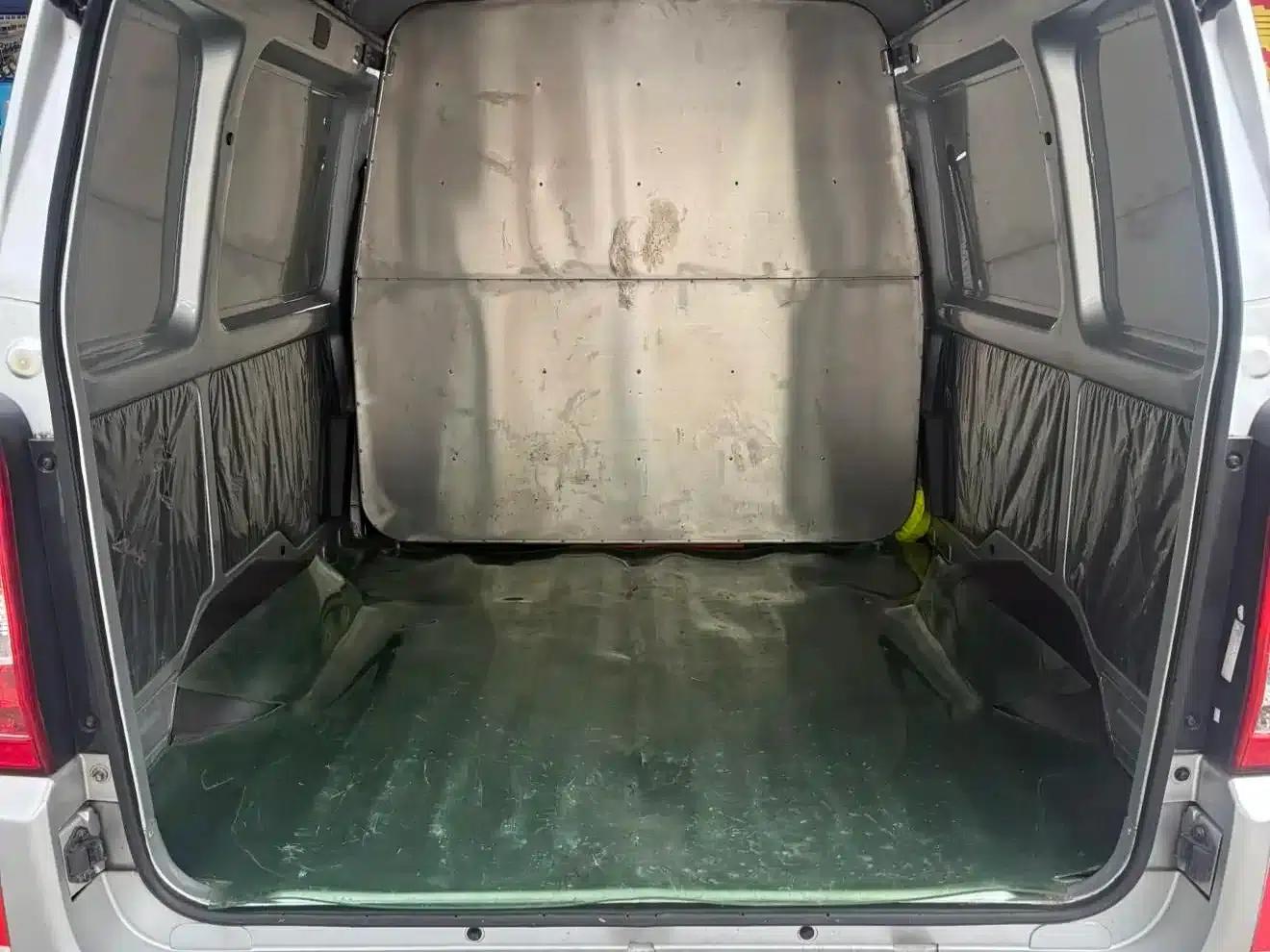 Wuling Rongguang 2019 1.5L Extended Van Basic Model 5 Seats — миниатюра 10