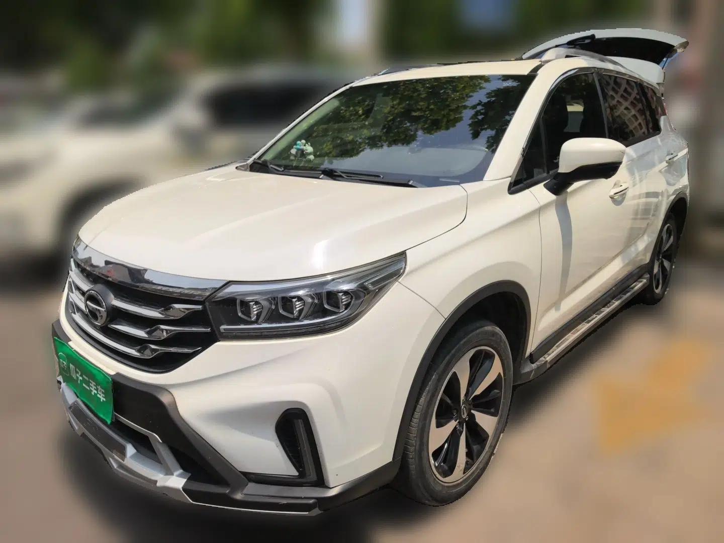 GAC Trumpchi GS4 2018 235T Automatic Two-Wheel Drive Luxury Smart Connectivity Millionth Anniversary Edition — миниатюра 1
