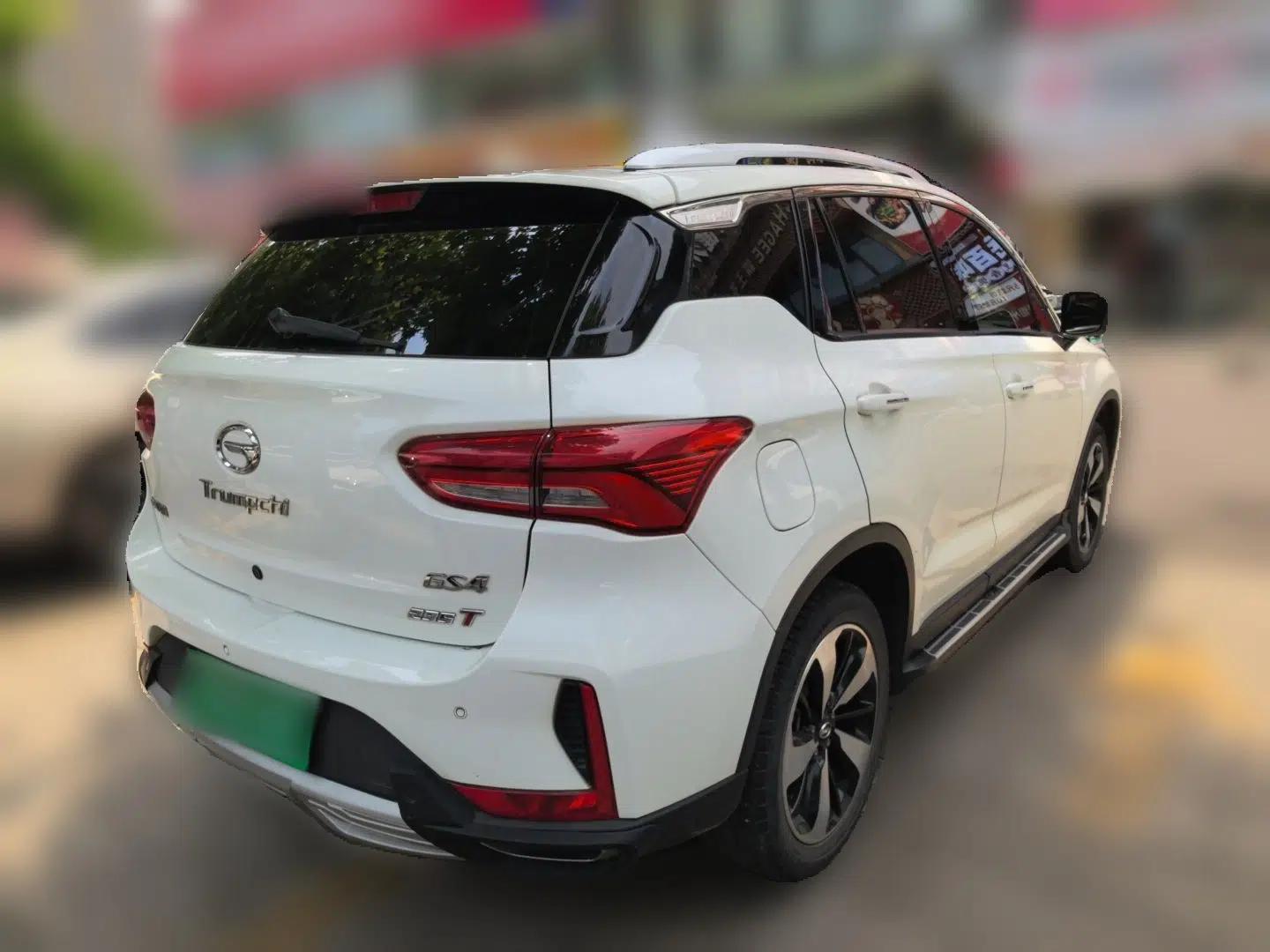 GAC Trumpchi GS4 2018 235T Automatic Two-Wheel Drive Luxury Smart Connectivity Millionth Anniversary Edition — миниатюра 6