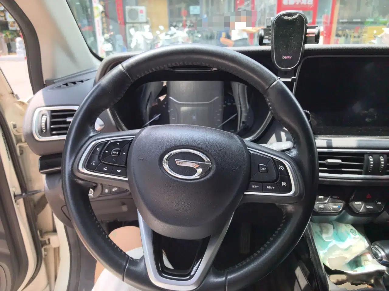 GAC Trumpchi GS4 2018 235T Automatic Two-Wheel Drive Luxury Smart Connectivity Millionth Anniversary Edition — миниатюра 10
