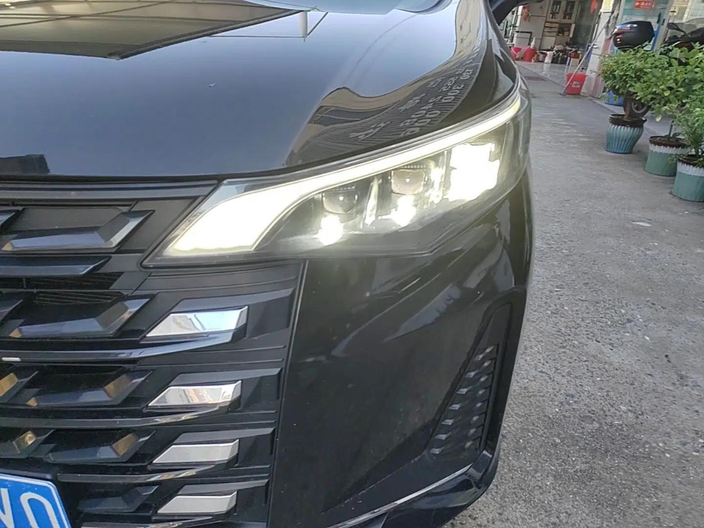 GAC Trumpchi M6 2023 PRO 270T DCT Luxury Edition — миниатюра 8
