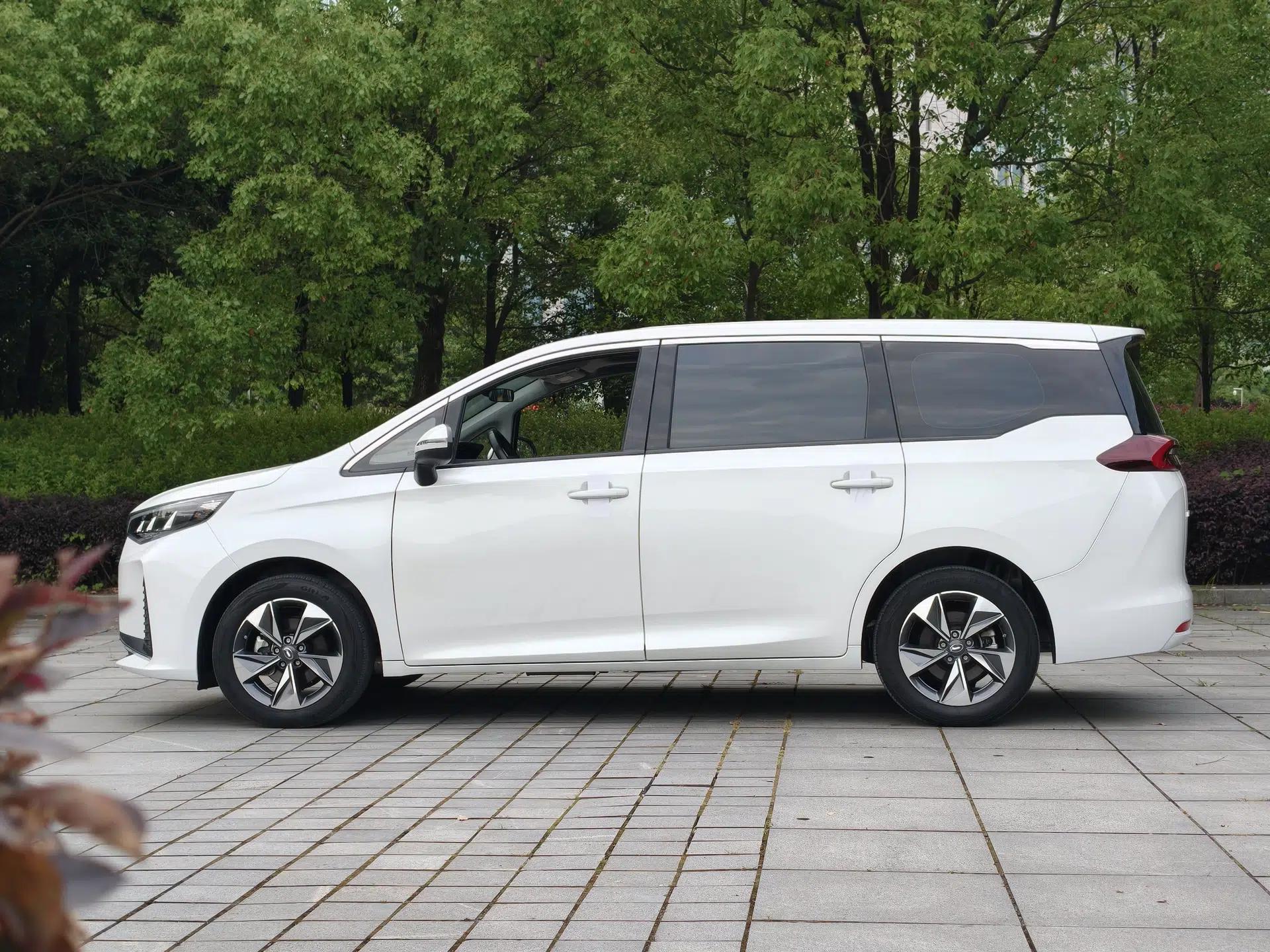 GAC Trumpchi M6 2023 PRO 270T DCT Luxury Edition — миниатюра 4