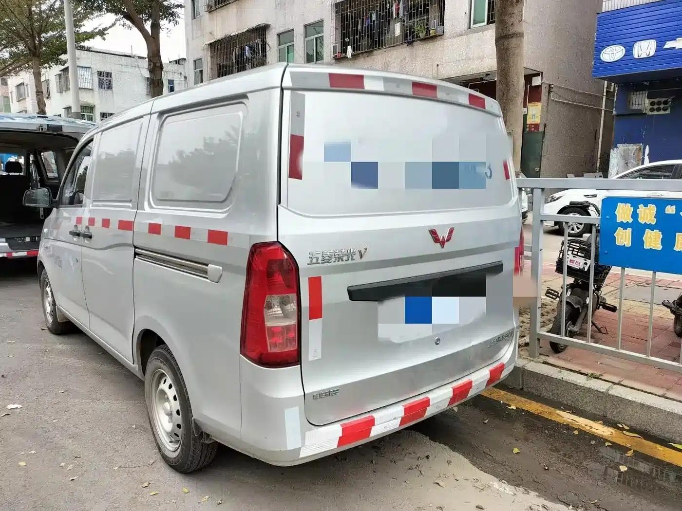 Wuling Rongguang V 2018 1.5L Standard Edition — миниатюра 3