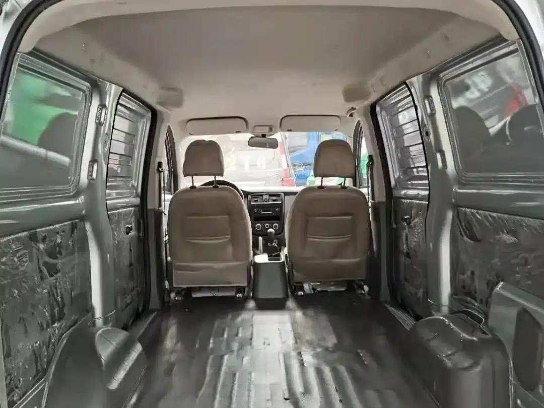 Wuling Rongguang V 2018 1.5L Standard Edition — миниатюра 9
