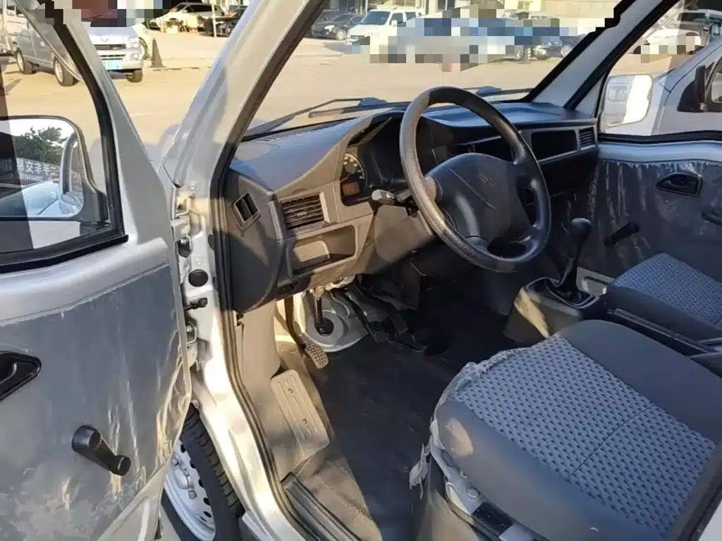 Wuling Sunshine 2023 1.5L Practical 5/7 Seat — миниатюра 16
